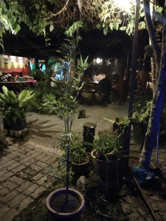 Nazri Nipah Camp Pangkor Hotell Kampung Teluk Nipah Eksteriør bilde